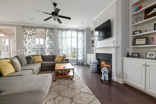 Discover the Best Color Schemes for a Warm and Inviting Cottage Living Room in the UK